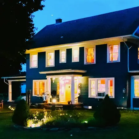 Home In The Heart Of The Finger Lakes